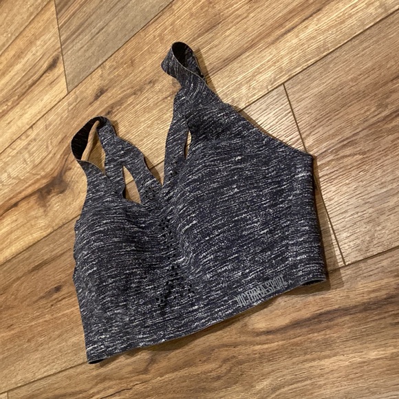 Victoria Sport Bra 34B - Picture 4 of 5